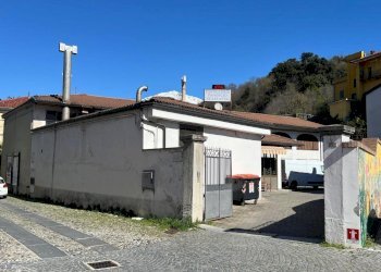 Independent house Montalto Dora - photo 1