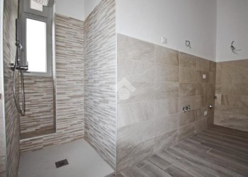 Apartment Corso massimo d'azeglio, Ivrea - photo 12