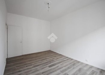Apartment Corso massimo d'azeglio, Ivrea - photo 16