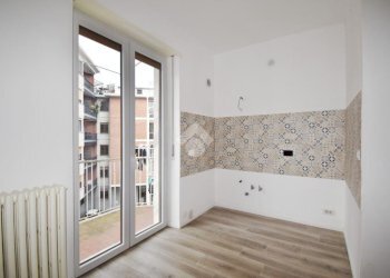 Apartment Corso massimo d'azeglio, Ivrea - photo 19