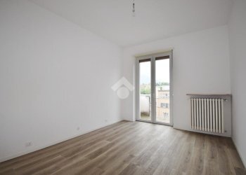 Apartment Corso massimo d'azeglio, Ivrea - photo 22