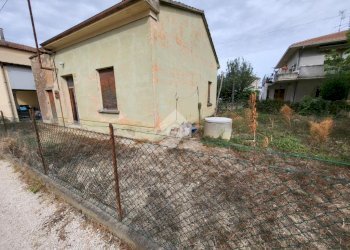 Villa Via violetta, Russi - photo 2