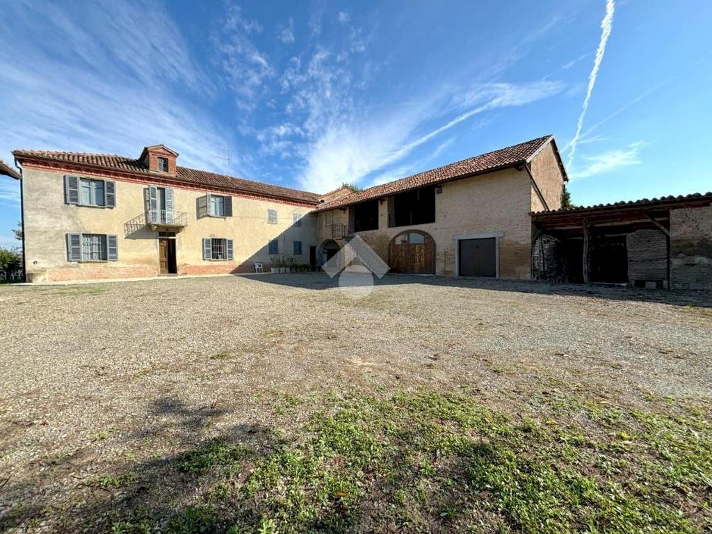 Casa indipendente Frazione Quartino, Calamandrana - foto 1