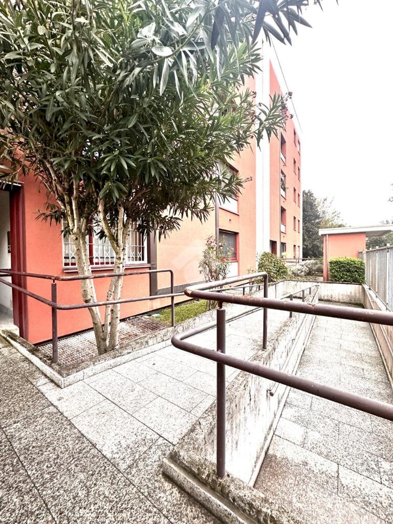 Three-room apartment Via Giorgio de Chirico, Milano (neighborhood Trenno) - photo 3