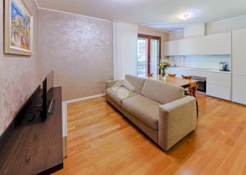 Three-room apartment Viale Sarca, Milano (neighborhood Bicocca) - photo 1