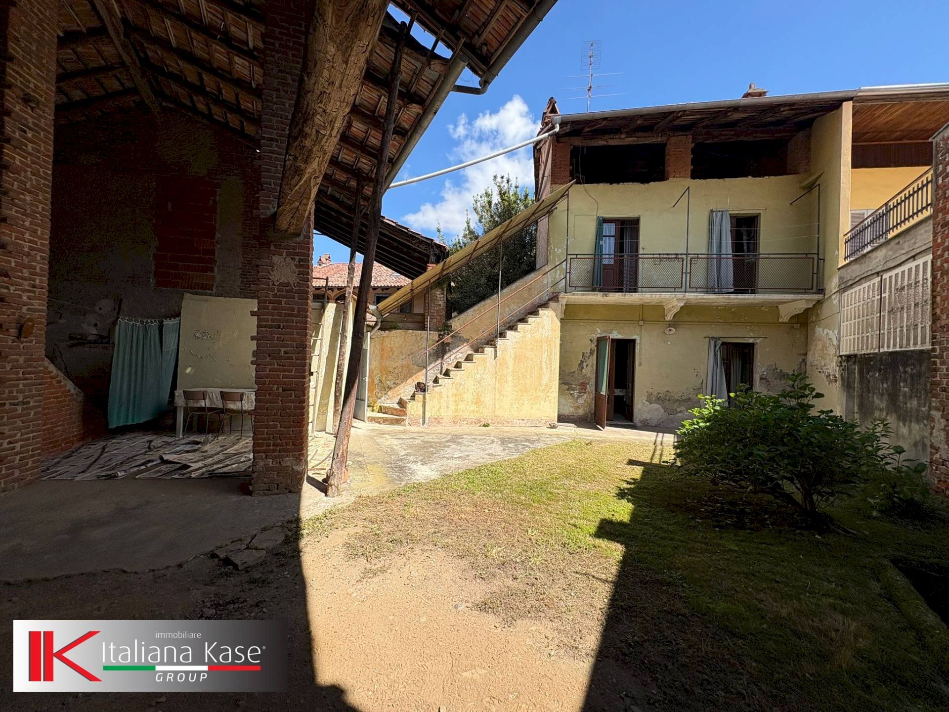 Foto 1 - Casa semi indipendente vicolo broglio
 
2, Barone Canavese - foto 1