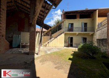 Foto 1 - Casa semi indipendente vicolo broglio
 
2, Barone Canavese - foto 1