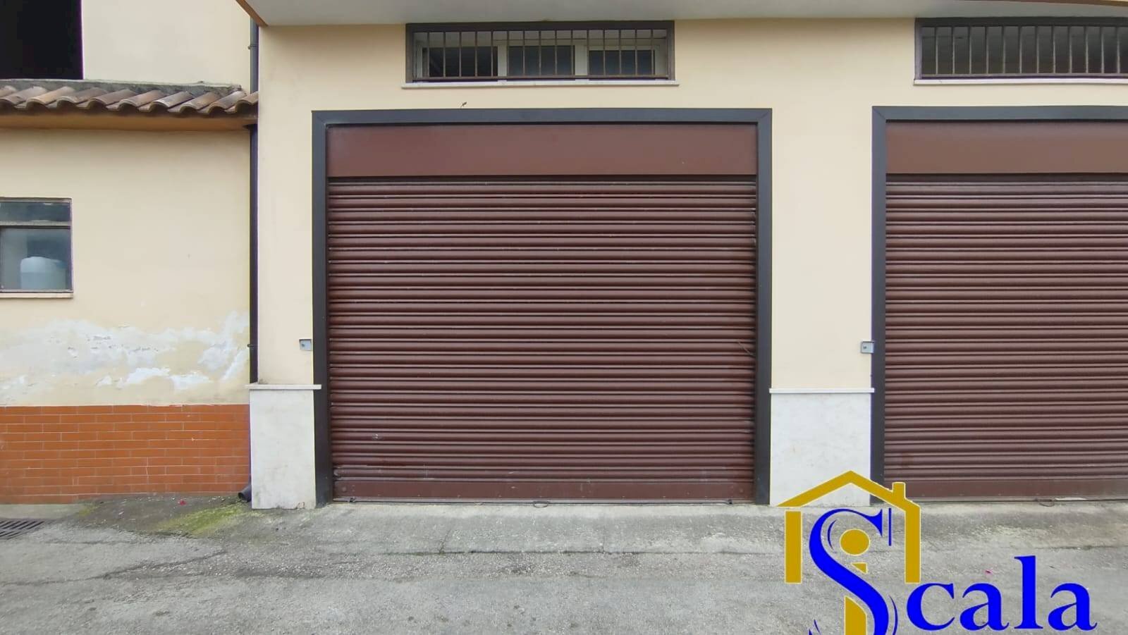 Foto 1 - Warehouse VIA GALATINA, Santa Maria Capua Vetere - photo 1