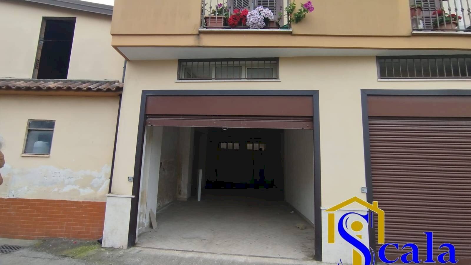 Foto 2 - Warehouse VIA GALATINA, Santa Maria Capua Vetere - photo 2