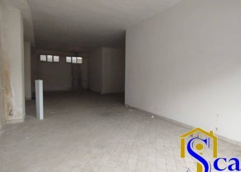 Foto 3 - Warehouse VIA GALATINA, Santa Maria Capua Vetere - photo 3