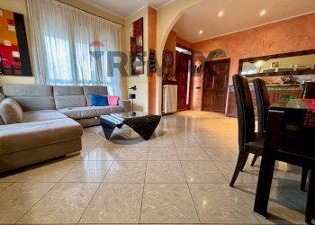 Sala da pranzo - Semi-detached house Parabiago - photo 2
