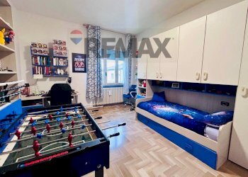 Camera / camera da letto - Semi-detached house Parabiago - photo 8