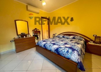 Camera / camera da letto - Semi-detached house Parabiago - photo 13