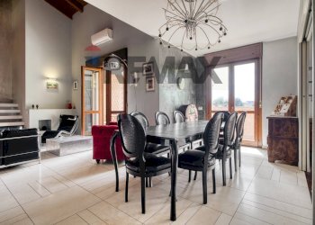 Sala da pranzo - Attic Via Giovanni Campano
 
36, Novara - photo 8