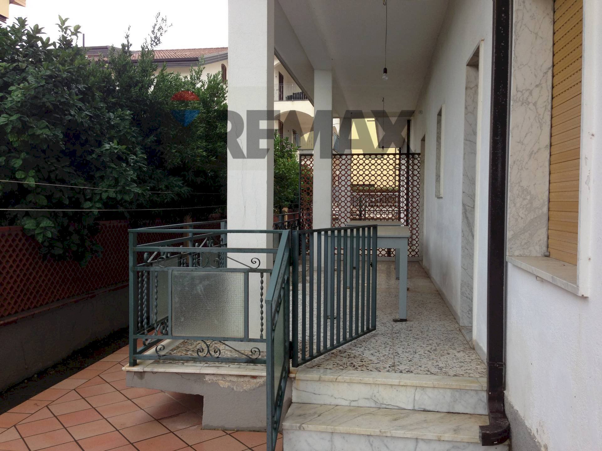 Terrazza - Appartamento Via Magna Grecia
 
15, Roseto Capo Spulico - foto 1