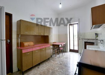 Cucina - Trilocale Via Magna Grecia
 
15, Roseto Capo Spulico - foto 5