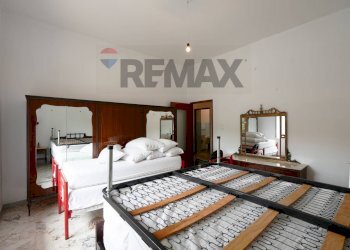 Camera / camera da letto - Trilocale Via Magna Grecia
 
15, Roseto Capo Spulico - foto 12