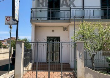 Casa all\'aperto - Appartamento Via Magna Grecia
 
14, Roseto Capo Spulico - foto 1