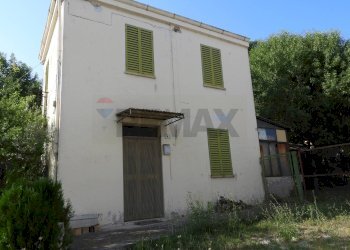 Casa all\'aperto - Casa indipendente Contrada Rizzacorno
 
4, Lanciano - foto 4