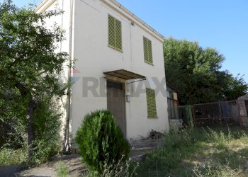 Casa all\'aperto - Casa indipendente Contrada Rizzacorno
 
4, Lanciano - foto 20