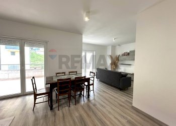 Sala da pranzo - Appartamento Via Scesa Valli
 
55, Villa Santa Maria - foto 2