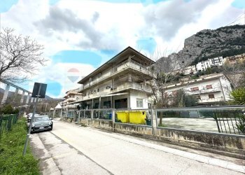 Edificio all\'aperto - Appartamento Via Scesa Valli
 
55, Villa Santa Maria - foto 41