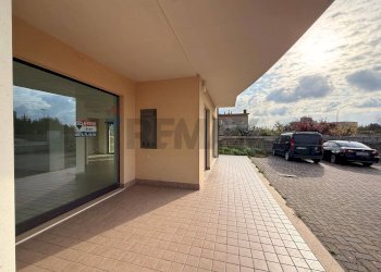 Terrazza - Locale Commerciale Via Nazionale Per Lanciano
200, Santa Maria Imbaro - foto 6