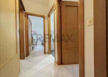 Hall / corridoio - Apartment Via Bachelet
 
28, Fossacesia - photo 23