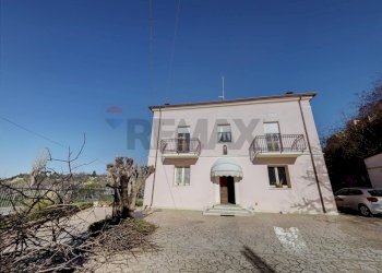 Casa all\'aperto - Casa indipendente Via Frisa
 
28, Lanciano - foto 39