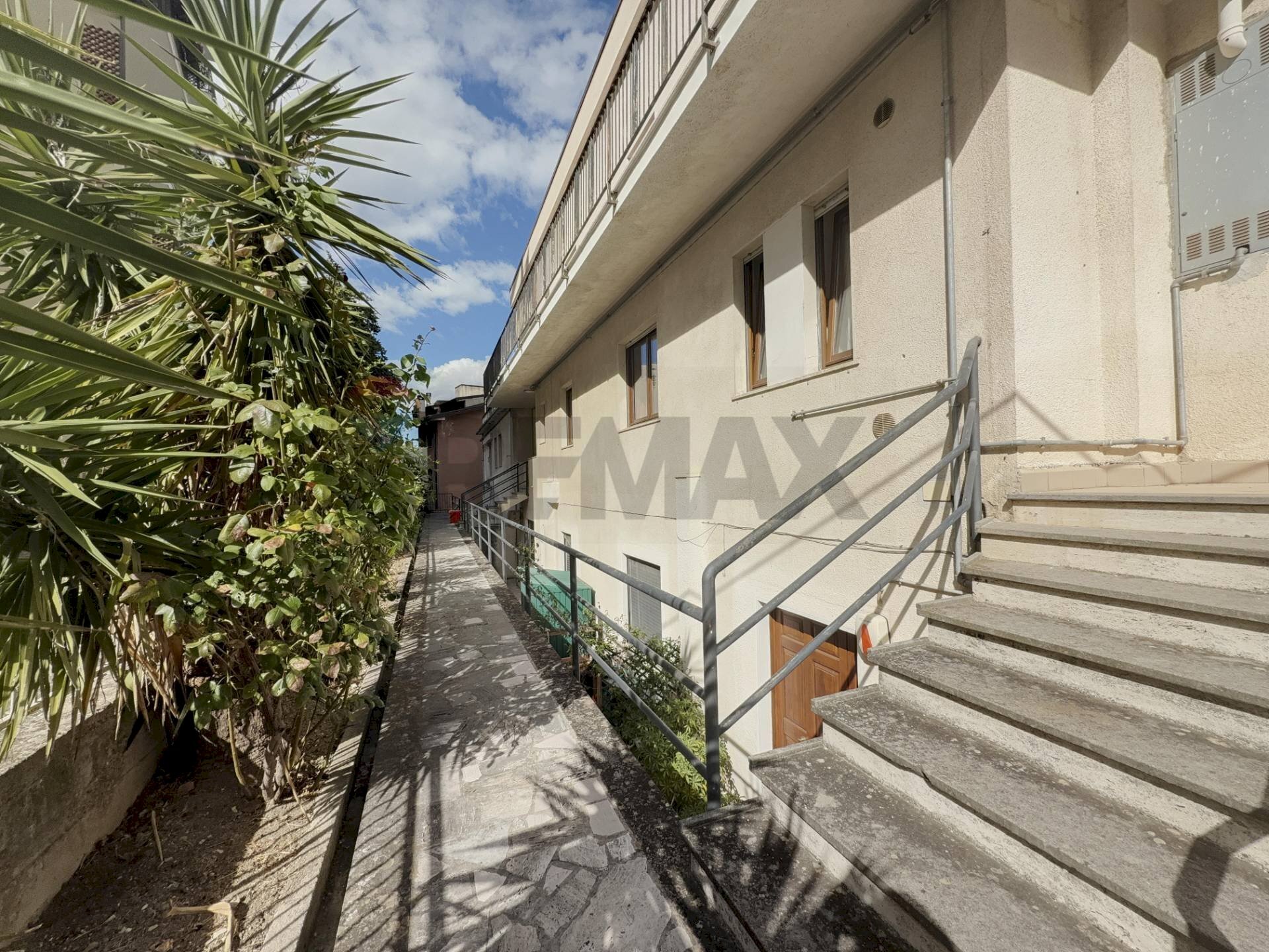 Scale - Two-room apartment Casoli - photo 2