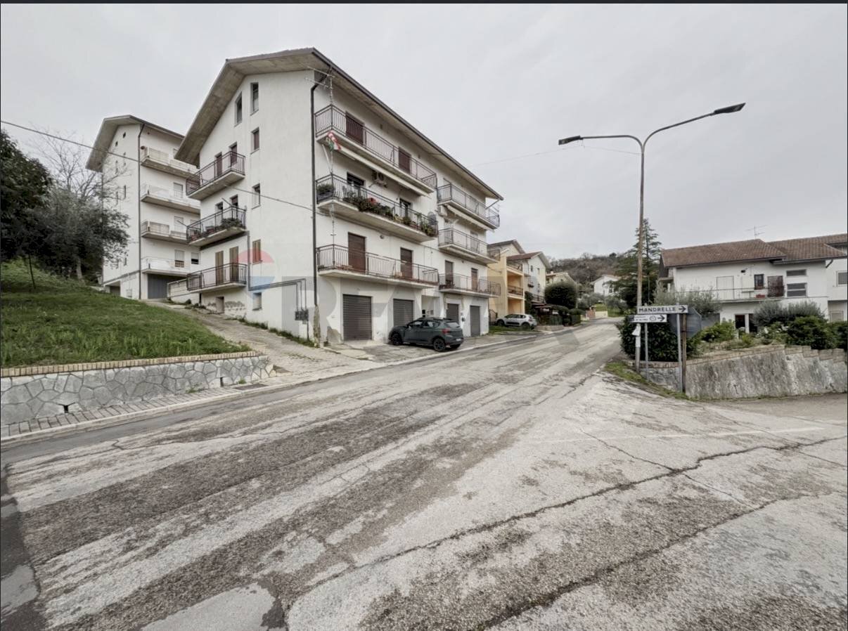 Edificio all\'aperto - Appartamento Altino - foto 1