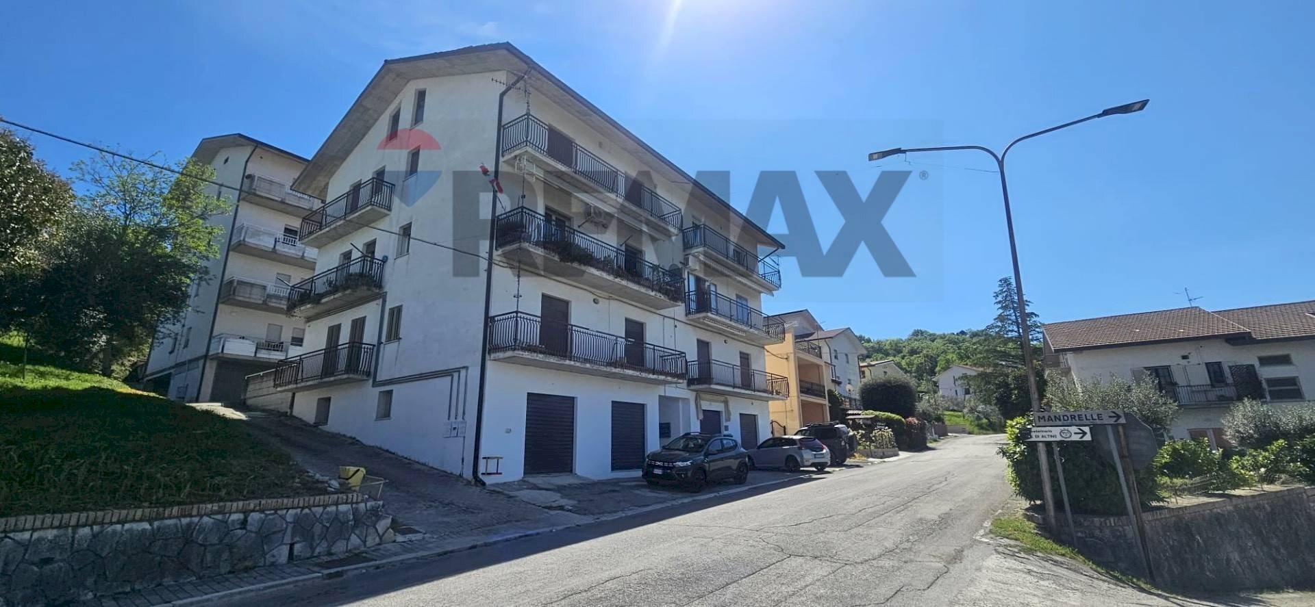 Edificio all\'aperto - Four-room apartment Via San Pietro
 
75/A, Altino - photo 1