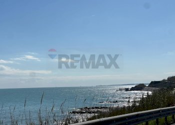 Vista dell\'acqua - Casa semi indipendente Contrada Vallevò
 
175, Rocca San Giovanni - foto 2