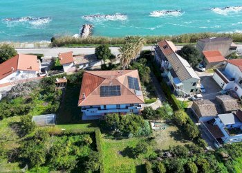Casa all\'aperto - Casa semi indipendente Contrada Vallevò
 
175, Rocca San Giovanni - foto 4