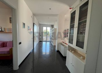 Hall / corridoio - Casa semi indipendente Contrada Vallevò
 
175, Rocca San Giovanni - foto 26