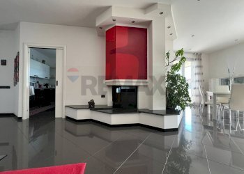 Ricezione / Lobby - Casa semi indipendente Contrada Vallevò
 
175, Rocca San Giovanni - foto 31
