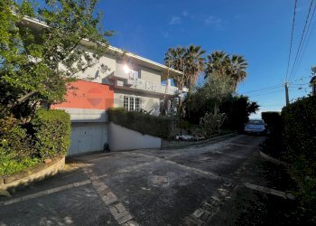 Casa all\'aperto - Casa semi indipendente Contrada Vallevò
 
175, Rocca San Giovanni - foto 87