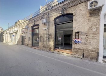 Edificio all\'aperto - Locale Commerciale Via Degli Abruzzi
33, Lanciano - foto 3