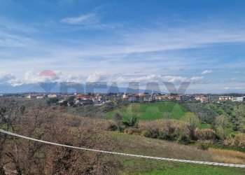 Vista delle montagne - Four-room apartment Via Nazionale per Lanciano
 
snc, Santa Maria Imbaro - photo 17