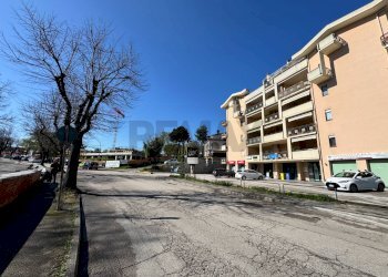 Edificio all\'aperto - Appartamento Via Guido Rosato
 
48, Lanciano - foto 35