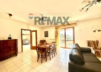 Sala da pranzo - Apartment Via per Lanciano
 
75, Fossacesia - photo 2