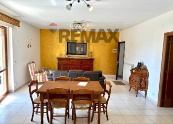 Sala da pranzo - Apartment Via per Lanciano
 
75, Fossacesia - photo 6