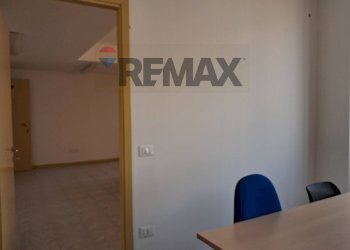Ufficio - Office Via Martiri VI Ottobre
61, Lanciano - photo 4