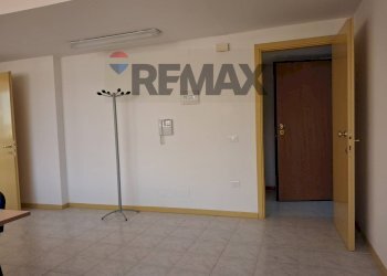 Stanza vuota - Office Via Martiri VI Ottobre
61, Lanciano - photo 8