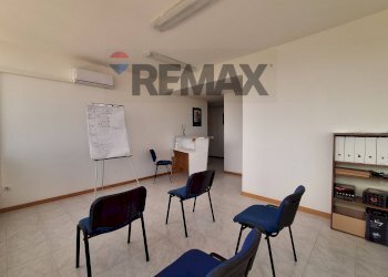 Soggiorno - Office Via Martiri VI Ottobre
61, Lanciano - photo 15