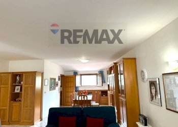 Sala da pranzo - Appartamento Via Roma
 
6, Villa Santa Maria - foto 15