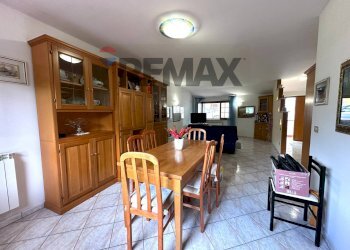 Sala da pranzo - Appartamento Via Roma
 
6, Villa Santa Maria - foto 19
