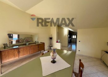 Sala da pranzo - Independent house C.da Villa Elce
 
83, Lanciano - photo 9