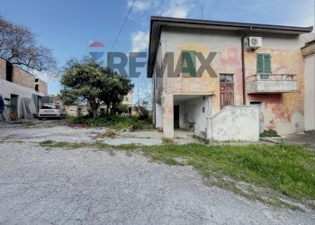 Casa all\'aperto - Semi-detached house contrada Sabatiniello
 
8, Tollo - photo 7