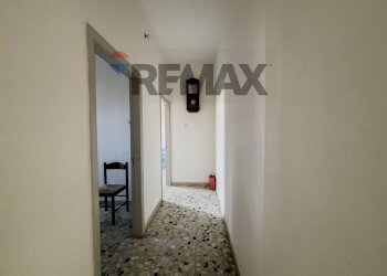 Hall / corridoio - Semi-detached house contrada Sabatiniello
 
8, Tollo - photo 9